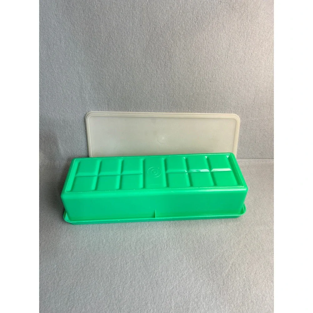 Tupperware Celery Keeper Jadeite Large Vintage 1327-4 Crisper Storage Container